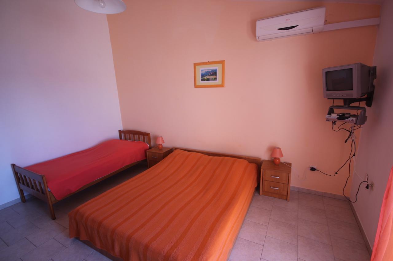 Apartments Njaco Razanac Bagian luar foto